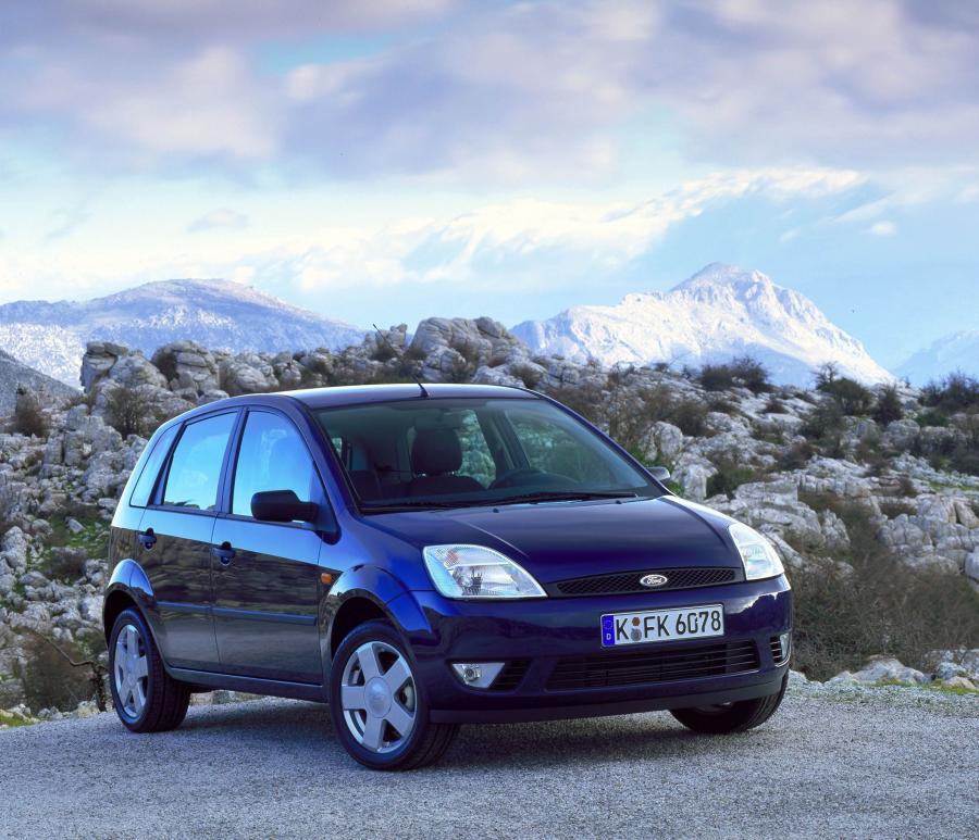  Ford Fiesta 2003 года  (фото 8 из 142)